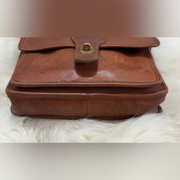 COACH Vintage 90s Station Bag British Tan Glove Tanned Leather Turnlock Handbag - Picture 5 of 16